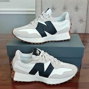 New Balance White and Black Casual Sneakers